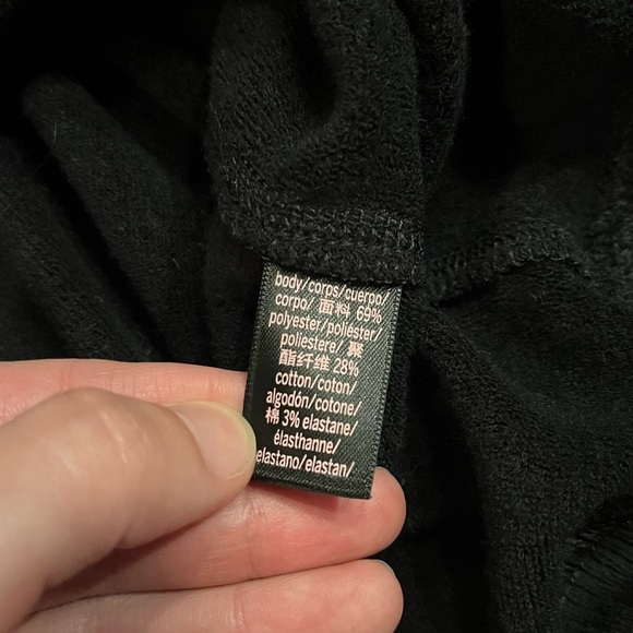 Victorias Secret | VS Embroidered Logo Pullover Sweatshirt in Black Size Medium - Picture 5 of 6
